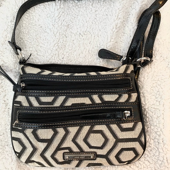Nine West Hexagon 9 Cross Body Bag - Picture 2 of 4